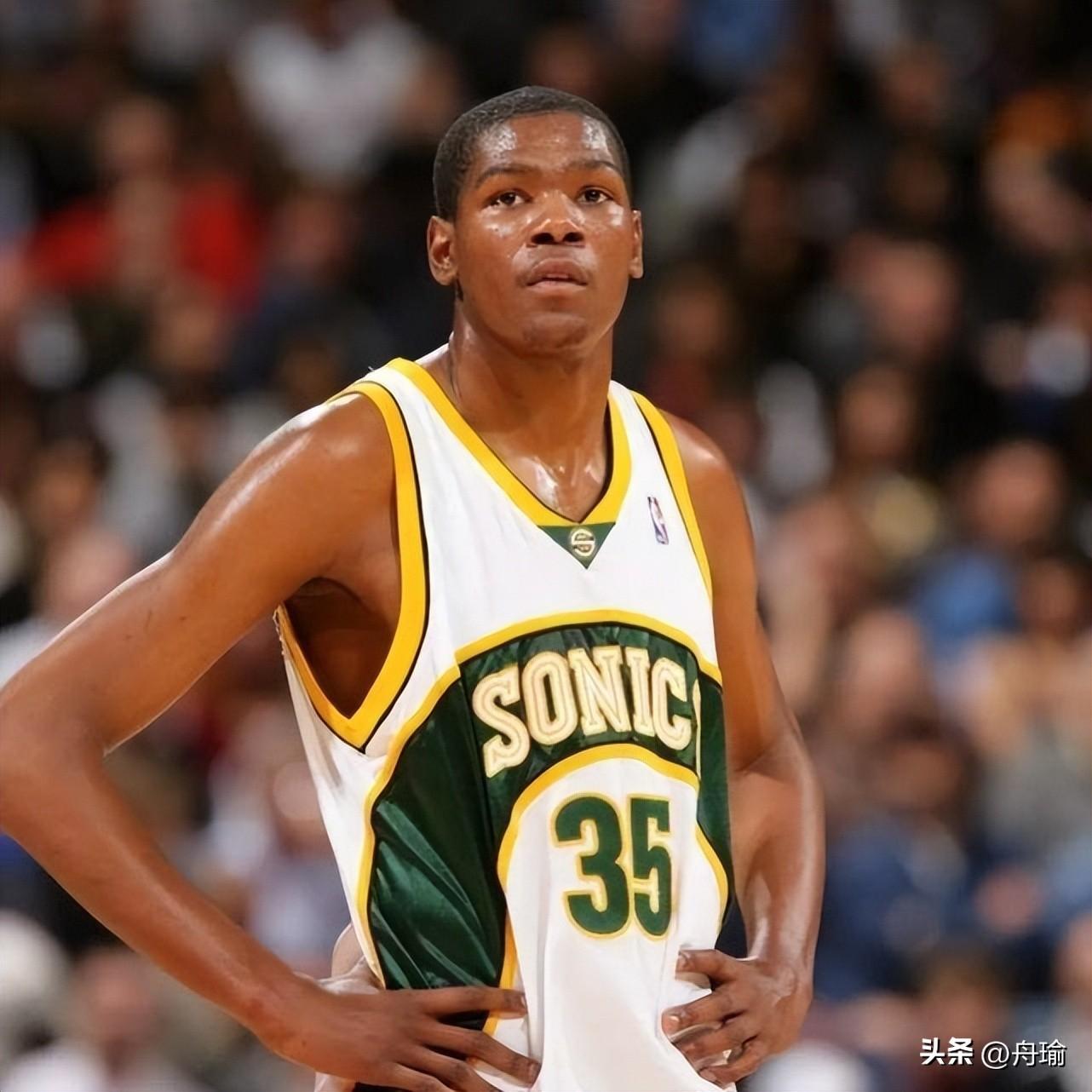 爱游戏网页版-关于赛后足总杯焦点战，上海海港篮板制胜，球迷炸锅，心理建设被强调的信息