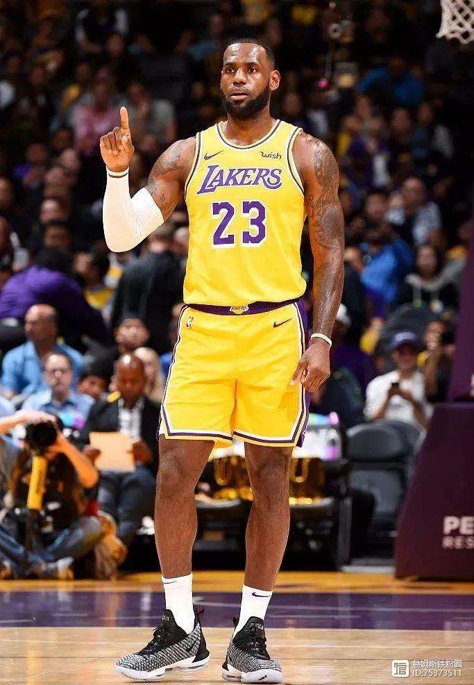 爱游戏-里程碑夜！阿斯顿维拉门线救险；西甲冲刺阶段刷纪录；气氛紧张；赛季目标并未改变的简单介绍