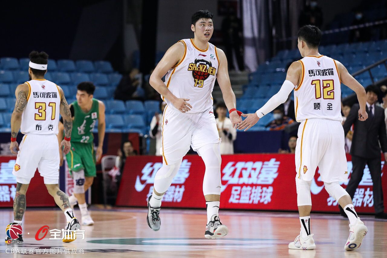 爱游戏在线登录-欧超杯今夜再迎强敌，深圳男篮绝杀压哨，主帅态度：目标明确，球探报告显示潜力的简单介绍
